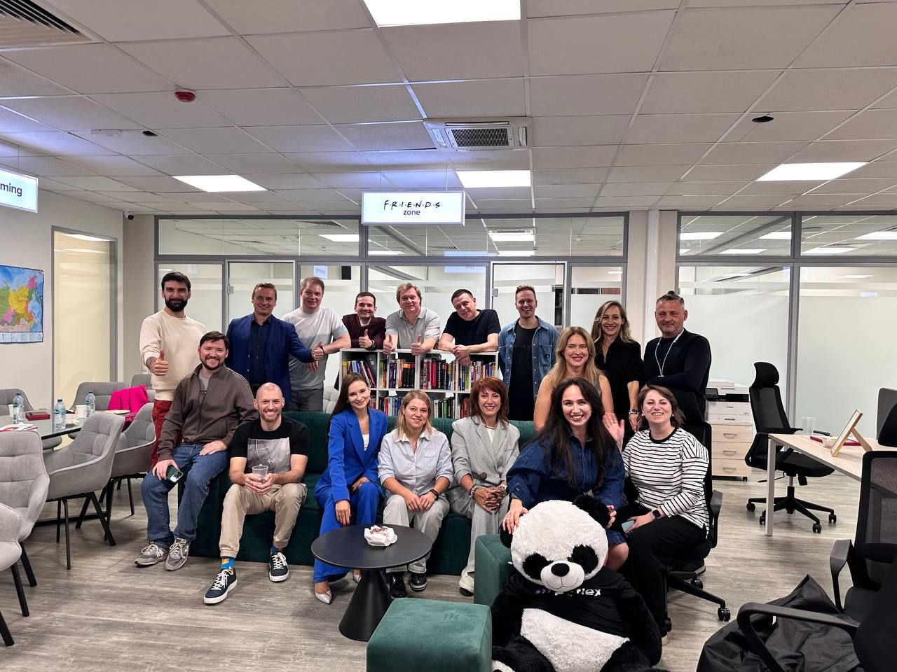 Пятничный офисник